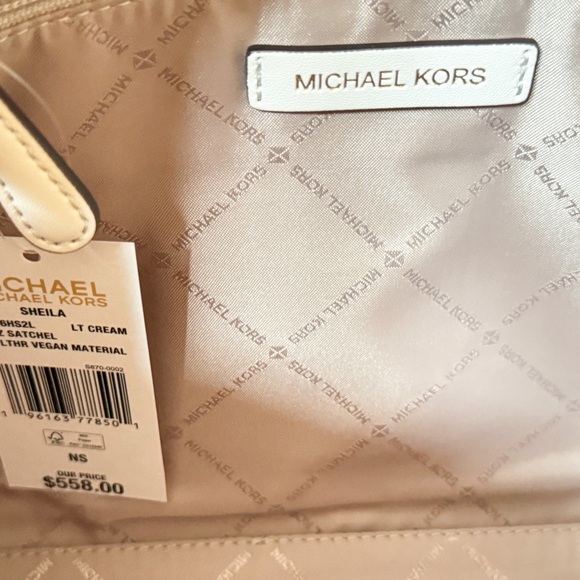 Michael Kors Sheila Medium Center Zip Satchel Shoulder Crossbody Bag Light Cream - Picture 10 of 11